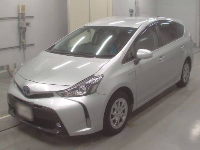 40100 TOYOTA PRIUS ALPHA ZVW40W 2017 г. (CAA Tokyo)